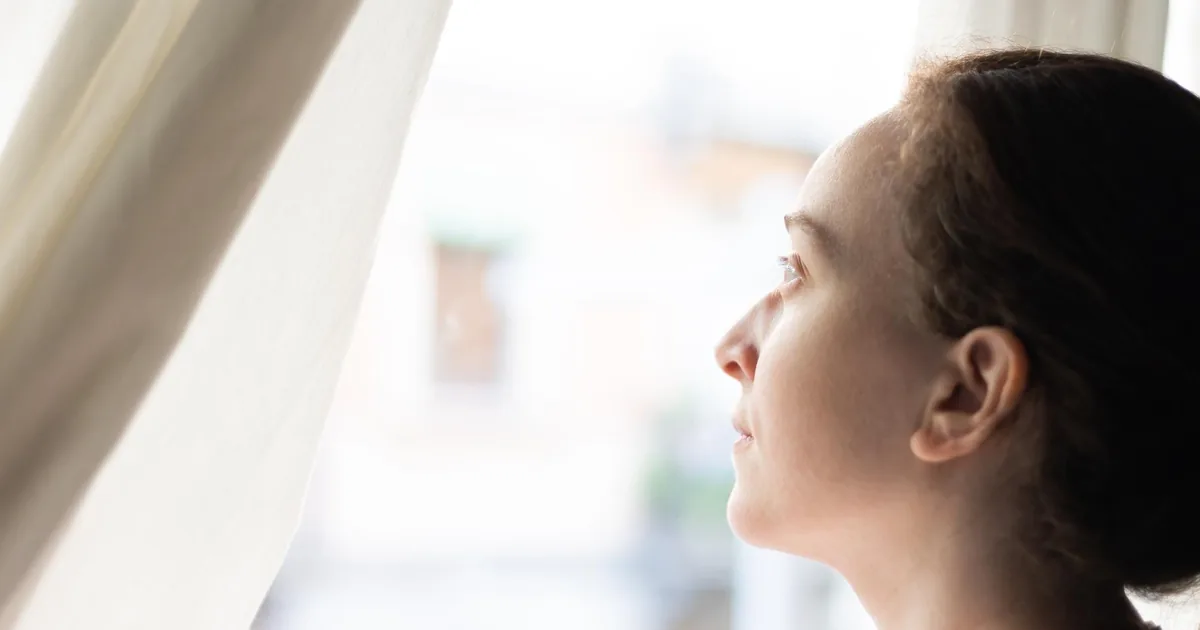 How to Cleanse the Aura: 8 Ways to Remove Negativity and Fatigue