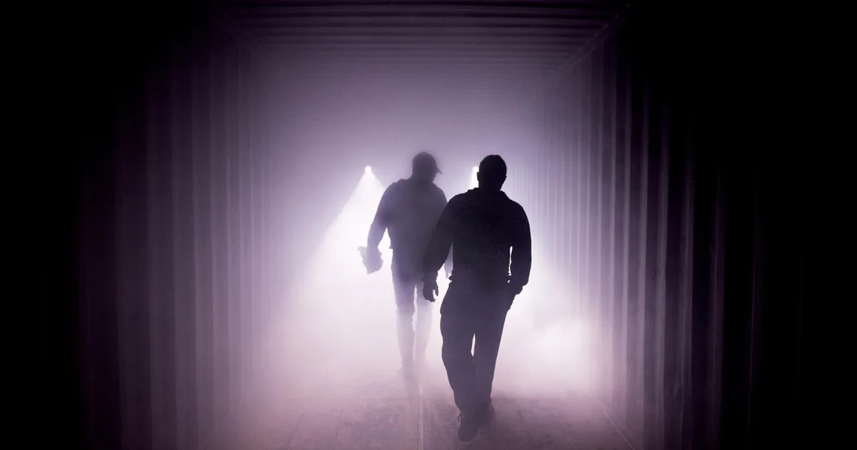 Knocking in the house at night: 8 causes from pipes to the otherworldly