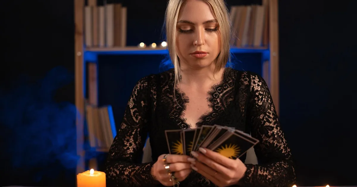 Tarot 2026: main trends of the year for your zodiac sign — full spread