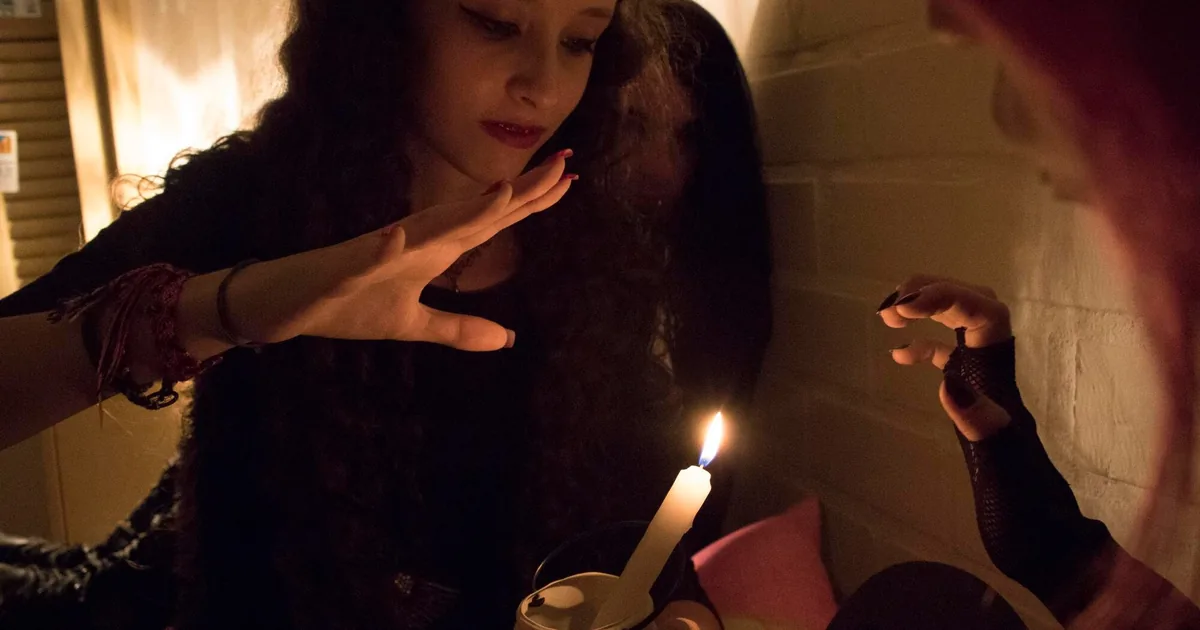 Tarot yes no: one card divination online